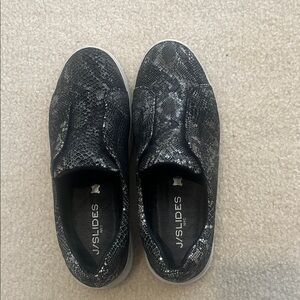 J/SLIDES Black Snake Print Sneakers